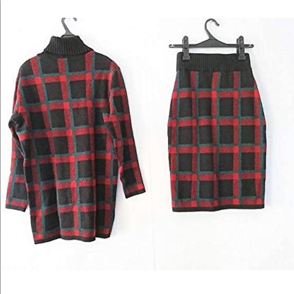 Gucci Turtle Neck Sweater with Matching Skirt 42 - Picture 2 of 7